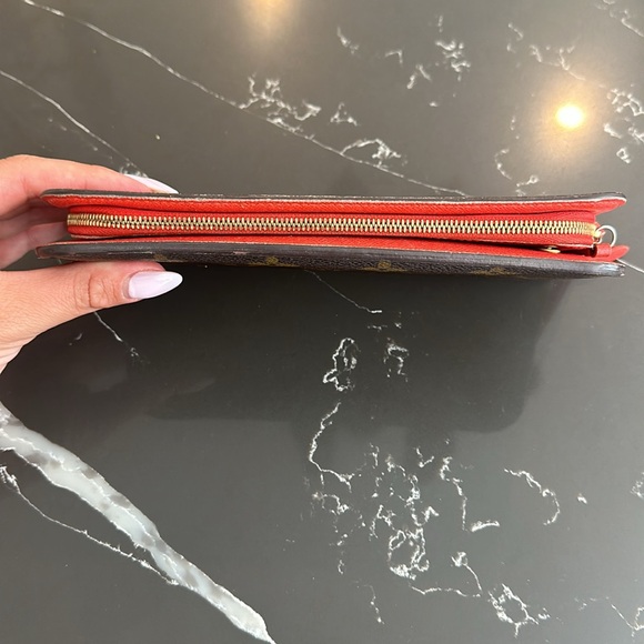 Louis Vuitton full size monogram wallet - Picture 3 of 4